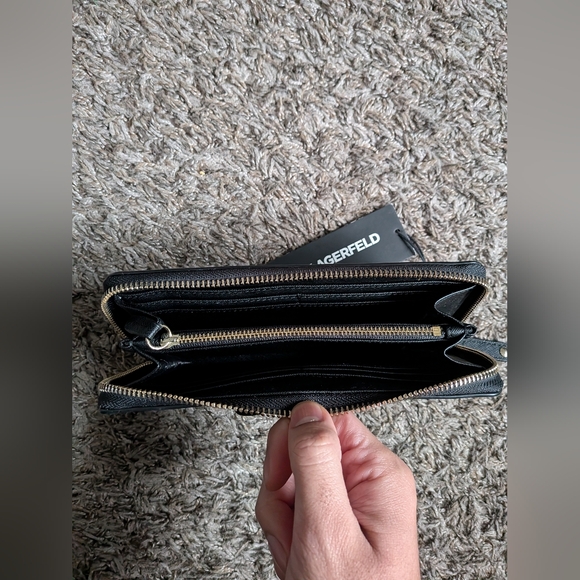 NWT Karl Lagerfeld Paris Black Bow Long Zipper Wallet Women's - Picture 4 of 7